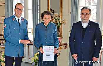 Malteser ehren Monica Gräfin von Arco auf Valley - Passauer Neue Presse