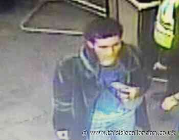 Harvey Parker: Search for Lambeth man continues