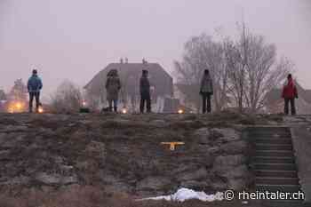 Kerzen am Rhein senden Friedensbotschaft - Der Rheintaler