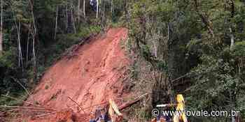 Rodovia BR-459, que liga Lorena ao sul de Minas, segue interditada após queda de barreiras - O VALE