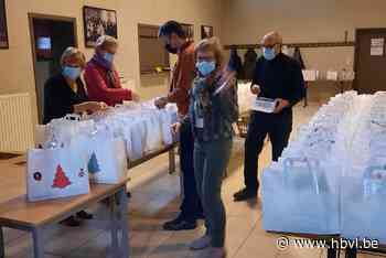 Okra Reppel verdeelt kerstmenu's aan huis (Bocholt) | Het Belang van Limburg Mobile - Het Belang van Limburg