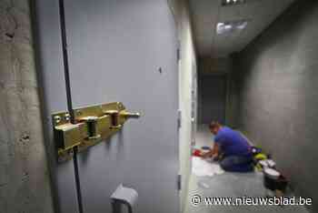 Brussels Parket onderzoekt overlijden van man in cel - Het Nieuwsblad