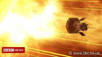 Nasa probe flies in Sun's atmosphere and other tech news