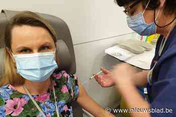 Omikron doet vaccinatiecentra versnelling hoger schakelen: “Tegen eind januari iedereen een boosterprik”