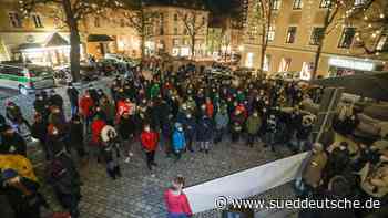 Corona-Proteste im Kreis Dachau: Es werden mehr - Süddeutsche Zeitung