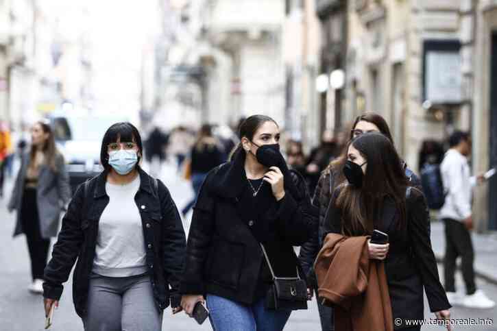 Minturno / Obbligo di mascherina anche all'aperto fino al 9 gennaio, l'ordinanza del sindaco Stefanelli - Temporeale Quotidiano