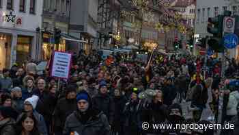 2000 Teilnehmer: "Spaziergang" gegen Corona-Maßnahmen in Bamberg - 500 bei Gegenveranstaltung - Nordbayern.de