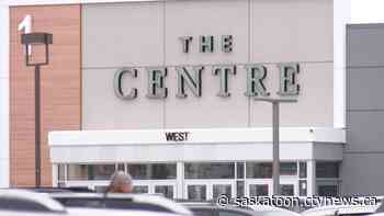 'Anti-mask' group sings Christmas carols maskless at Saskatoon mall - CTV News Saskatoon