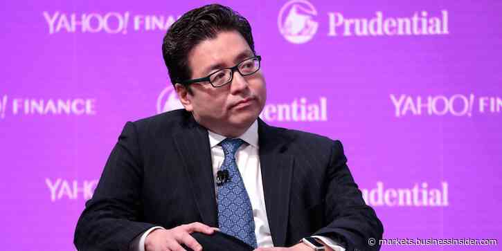 3 reasons why the S&P 500 is set to rise at least 11% in 2022, according to Fundstrat's Tom Lee