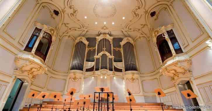 Orgel aus der Laeiszhalle in oberfränkischer Kirche