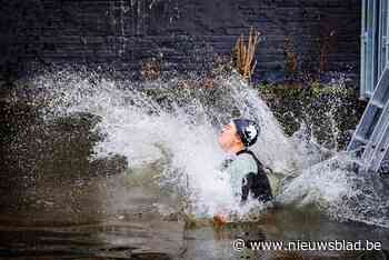 Dj’s De Warmste Week duiken als ijsberen Mechelse Dijle in: “Dat is hier Ibiza!”