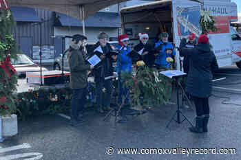 Drive-In Sing-Along Messiah event at Comox Mall a hit - Comox Valley Record