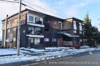 Firefighters rescue 2 people from three-storey Port Alberni apartment fire – Comox Valley Record - Comox Valley Record