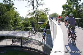 Fietsbrug tussen Gent en De Pinte slikt 1.300 fietsers per dag