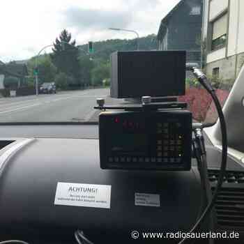 50 km/h zu viel: Polizei blitzt Raser in Meschede - Radio Sauerland