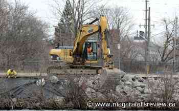 Shoreline near Port Colborne's Sugarloaf Marina being restabilized - NiagaraFallsReview.ca