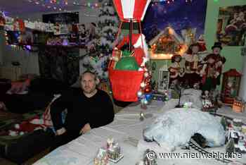 Bij Tommy en Rosette baden woning  en oprit in de kerstsfeer