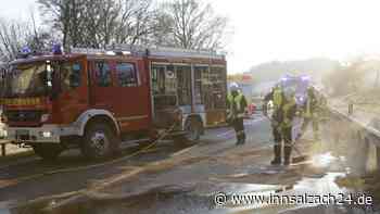 Nach schwerem Unfall auf B12 bei Rattenkirchen: Straße wieder freigegeben