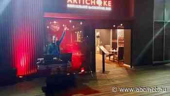 Gold Coast restaurant ordered to close, fined for refusing to comply with vaccine mandate