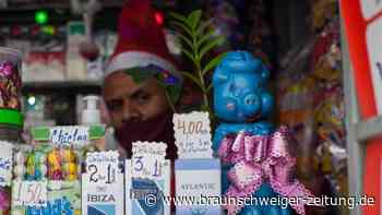 Bunte "Weihnachtsschweinchen" für Trinkgeld in Venezuela