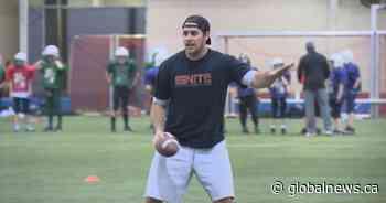 Roughriders sign 2 Canadians to extensions