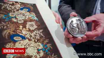 Coventry museum buys 1851 exhibition ribbon medal - BBC News