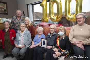 Kranige Firmin blaast honderd kaarsjes uit (Zedelgem) - Het Nieuwsblad