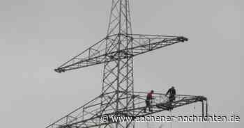 Hochspannungsleitung wird demontiert: Energietransport in luftiger Höhe hat ausgedient