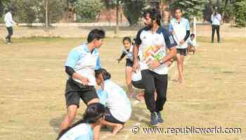 Olympic medalist Bajrang Punia plays Kho-Kho with school children, loses match | WATCH - Republic World
