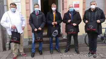 „Warmes von Herzen“ kam auf vier Rädern - Koblenz & Region - Rhein-Zeitung