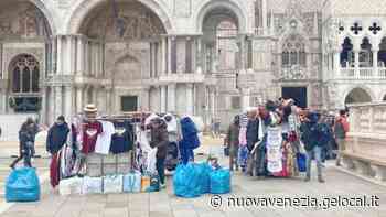 Venezia, i banchetti di San Marco come mini suk. Il riordino è fermo da mesi - La Nuova Venezia
