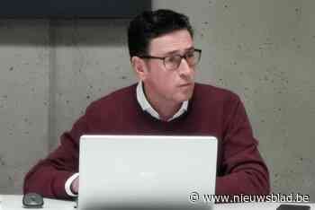 Ruzie rond fysieke gemeenteraad in thuisdorp Alexander De Croo: “Hij kan misschien komen uitleggen waarom dit veiliger is dan theater en bioscoop”