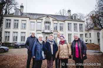 Toekomstige bewoners van kasteel Boekenberg komen hun cohousinglocatie bewonderen