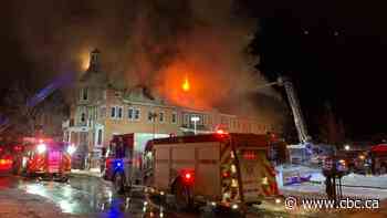 Fire ravages historic Finnish Labour Temple, home to Thunder Bay, Ont.'s famous Hoito Restaurant