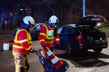 Twee auto’s botsen op expressweg in Kontich: beide bestuurders ernstig gewond