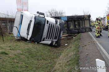 Chemnitz: Bundesstraße in Nossen nach schwerem Unfall mit zwei Lastern voll gesperrt - TAG24