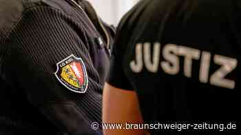 Niedersachsen: Mann schwebt nach Messerattacke in Lebensgefahr