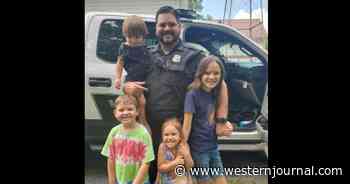 Off-Duty Cop and Pregnant Wife Save Unconscious Couple They Spot in a Car on the Side of the Road