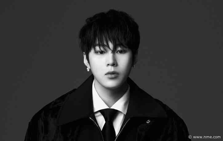 Ex-Wanna One member Ha Sung-woon signs with Big Planet Made