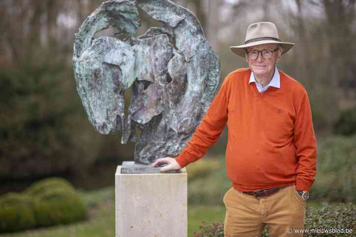 Ook op zijn 82ste denkt Willy Naessens niet aan stoppen: “Wie thuis in zijn zetel blijft zitten, zal zien dat alles heel snel overal pijn begin te doen”