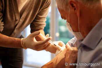 Ouderen zo bezorgd dat ze op goed geluk booster willen halen - De Limburger