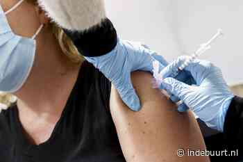 60-plussers kunnen nu een boosterprik halen zonder uitnodiging en zo werkt het - indebuurt Amsterdam - indebuurt