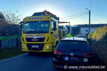 Alweer actie tegen fout geparkeerde voetbalsupporters: meer dan 30 voertuigen getakeld