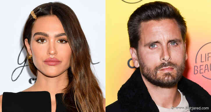 Amelia Hamlin Appears to Shade Ex-Boyfriend Scott Disick While Reflecting on 2021