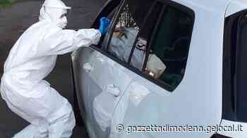 Modena, tenta di investire un'infermiera al centro tamponi - La Gazzetta di Modena