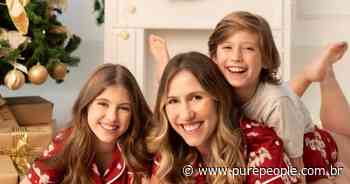 Natal em família! Lorena Queiroz chama atenção por semelhança com mãe e irmão em fotos - Purepeople.com.br