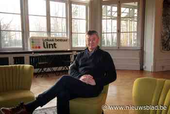 Debrabandere stapt na 40 jaar uit Lintse politiek: “Ik had graag nog 3 jaar verder gedaan”
