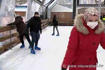 Cursisten Nederlands wagen zich voor het eerst op het ijs