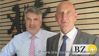 Henning Heiß führt Kriegsgräberfürsorge in Peine an