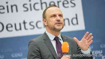 Forscher warnt vor Gewaltbereitschaft bei "Querdenkern" - Süddeutsche Zeitung